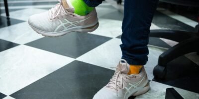 calcetines de colores disparejos