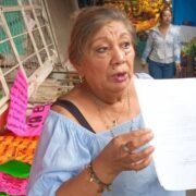 Señalan al coordinador de Comercio de autoritarismo