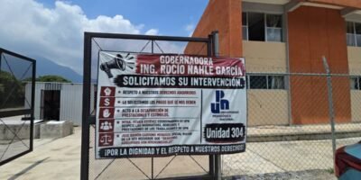 Paro en la UPN 304 de Orizaba suspende clases