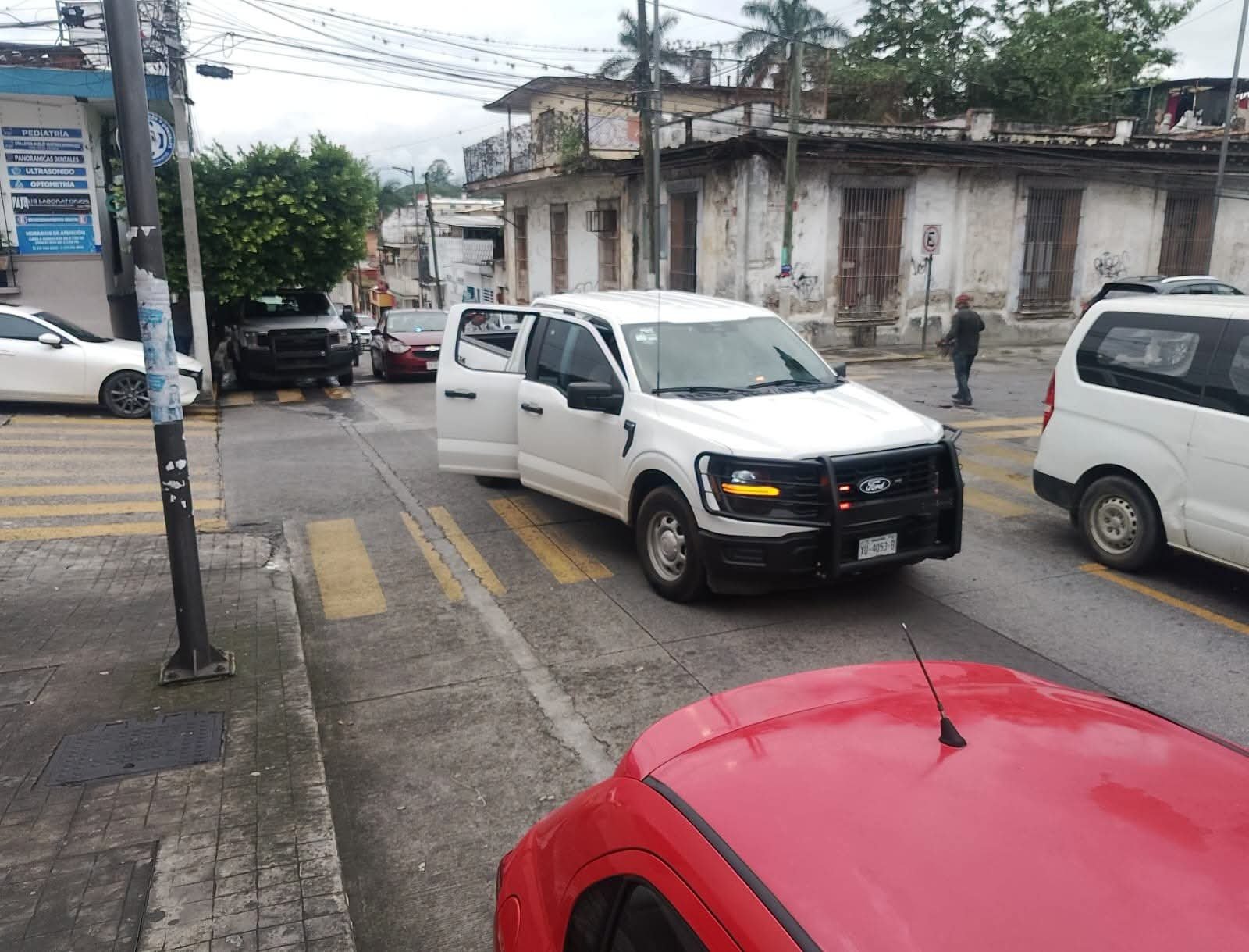 Investigan a policías por presunta balacera en Agustín Millán