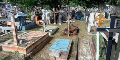 Mantiene Ayuntamiento limpieza constante en cementerios para evitar crecimiento de maleza