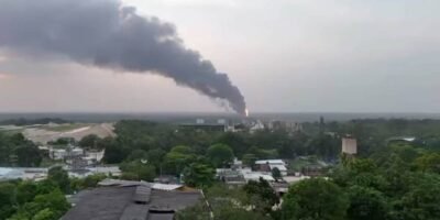 Evacuan 5 colonias tras explosión en PMV Minera de Jaltipan