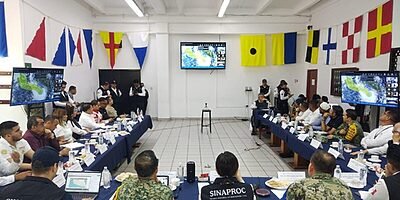 Marina instala Puestos de Comando Unificado por huracán “Polo” en Colima y Michoacán