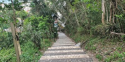 Falla en teleférico; visitantes bajan a pie el Cerro del Borrego