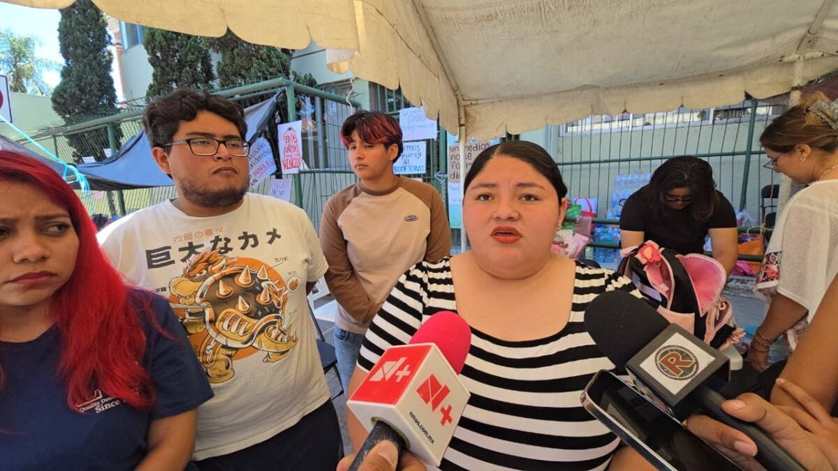 Estudiantes de Medicina mantienen paro; exigen diálogo en facultad