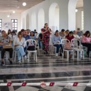 Capacitan a artesanos de Córdoba para fortalecer sus negocios