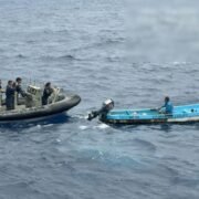 Marina rescata a pescador a la deriva al sur de Huatulco