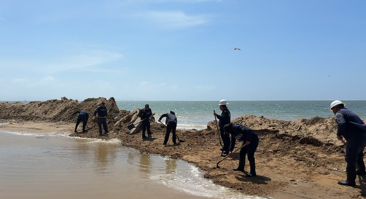 Zarpa buque de la Armada de México en apoyo a población afectada por huracán “Polo”