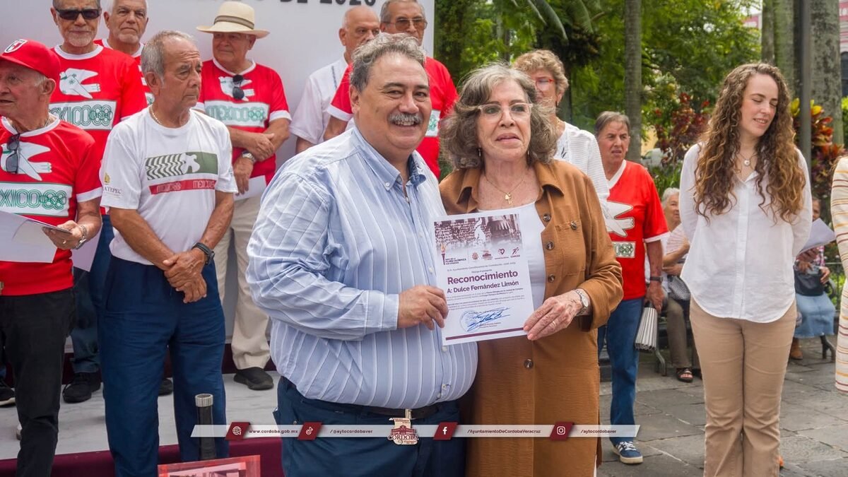 Córdoba conmemora el 58º aniversario del paso de la flama olímpica México 1968