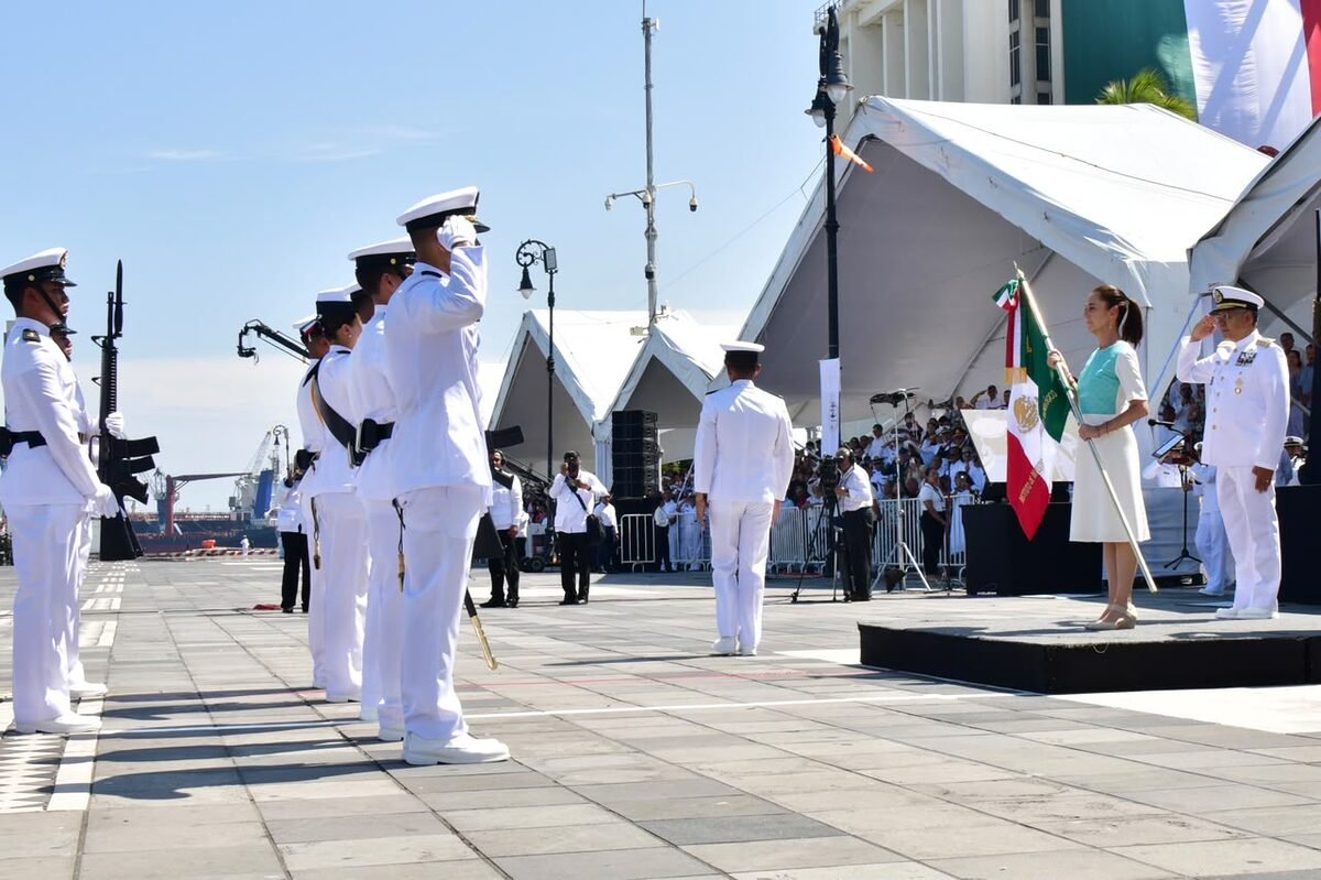 Se conmemoran 205 años del nacimiento de la Armada de México, una institución que está para defender a nuestro país desde el mar
