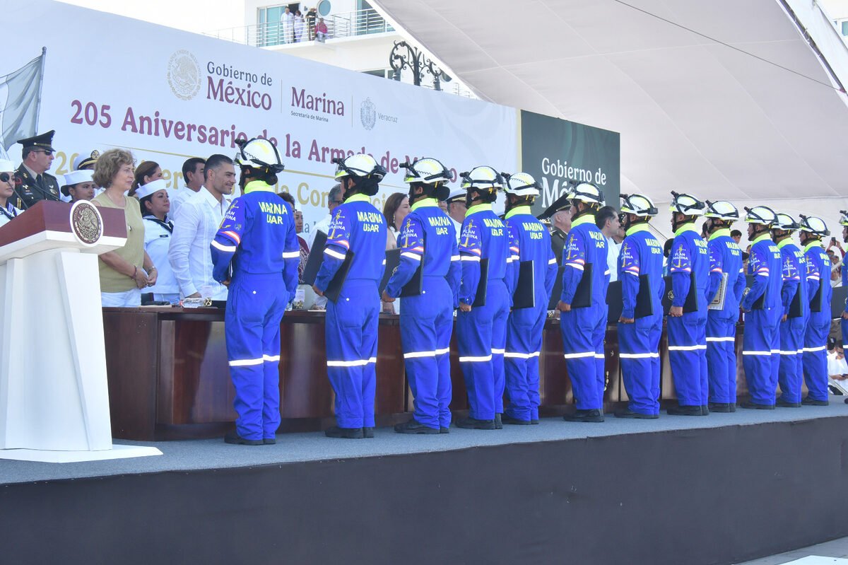 Se conmemoran 205 años del nacimiento de la Armada de México, una institución que está para defender a nuestro país desde el mar
