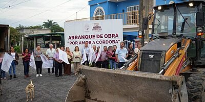 Cierra Ayuntamiento intensa jornada de obras con nueva pavimentación en Sabana Larga