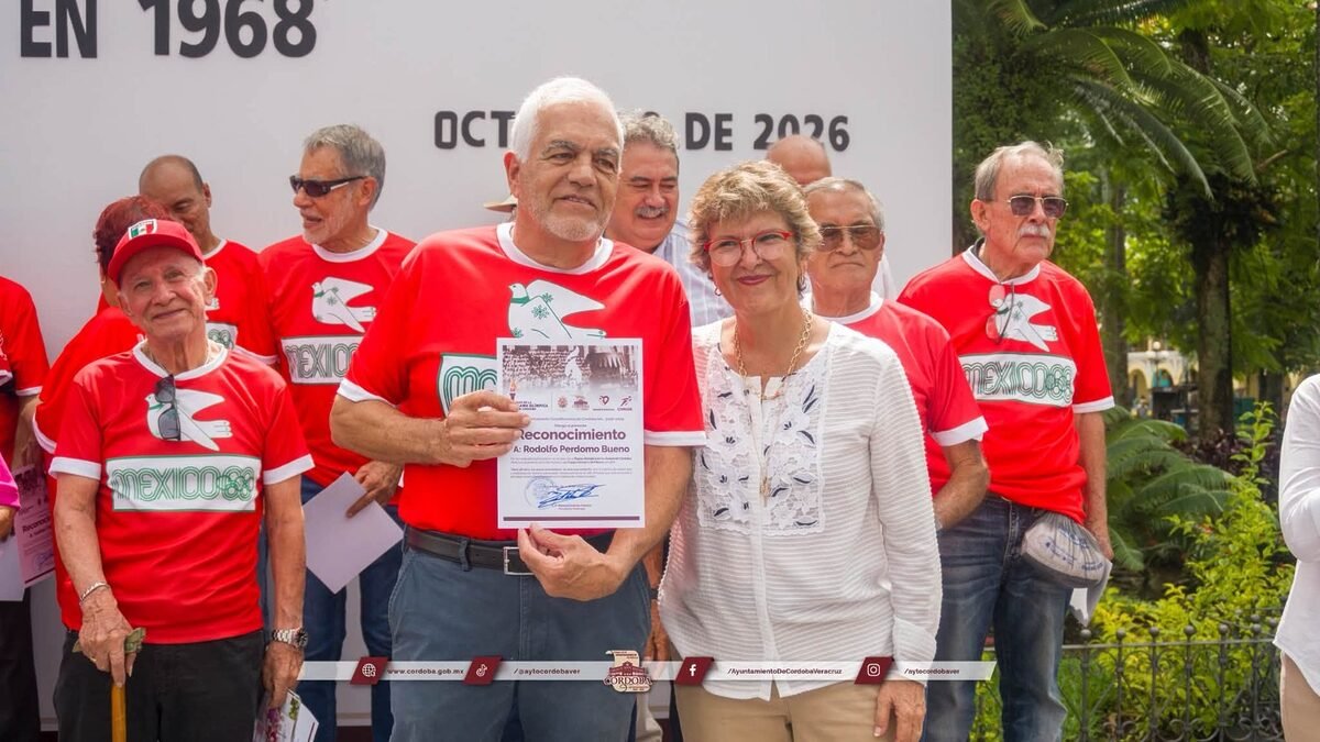 Córdoba conmemora el 58º aniversario del paso de la flama olímpica México 1968