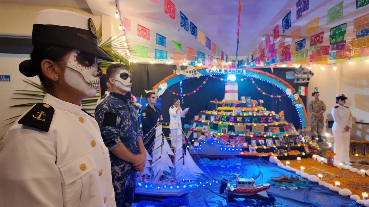 Marina fomenta las tradiciones mexicanas con la realización del Festival de Día de Muertos en el CEFCAM