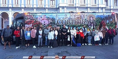 Coros infantiles representan a Córdoba en encuentro estatal; estrenan el autobús municipal “El Caballero”