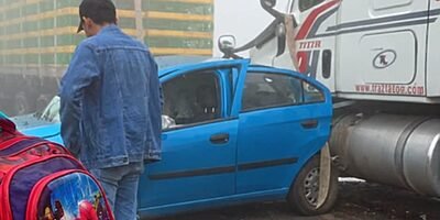 Cierran autopista en Cumbres de Maltrata por choque múltiple