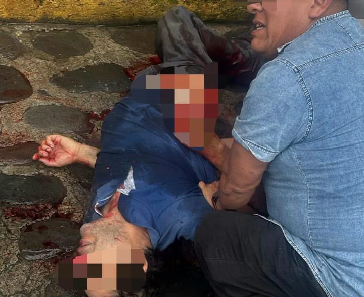 Matan a un hombre con arma blanca afuera de un bar en Coscomatepec