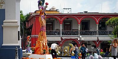 Ayuntamiento convoca a Muestra de Altares y Ofrendas de Día de Muertos “Catrinas, Color y Tradición 2026”