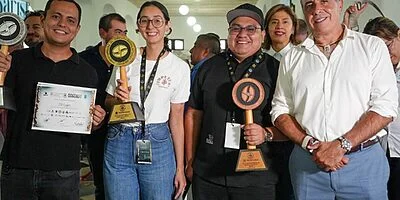 Premian en Córdoba a los tres primeros lugares de la Competencia Regional de Tostado