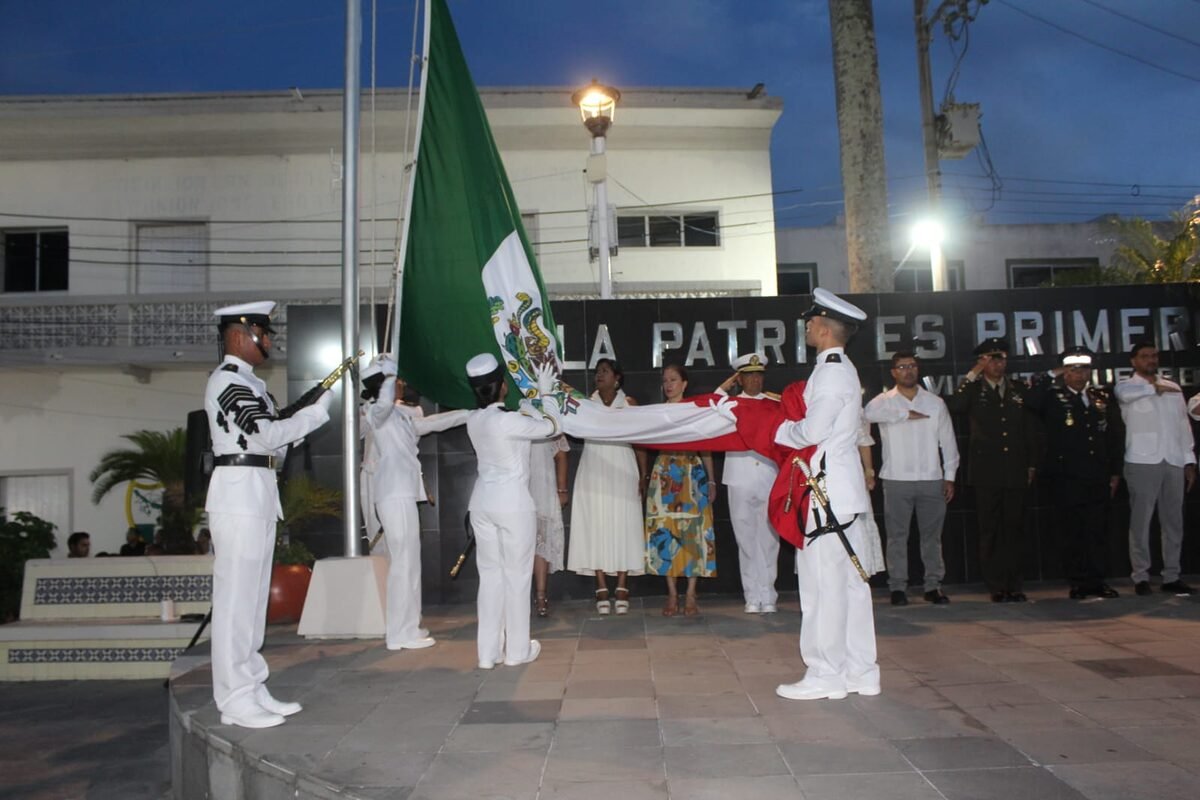 Marina participa en 180 Aniversario de la Gesta Heroica del Fuerte de Santa Teresa en Alvarado, Veracruz