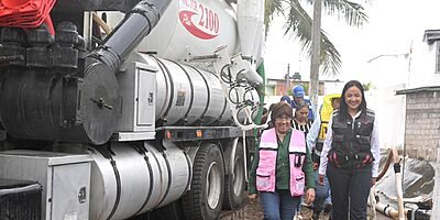 Supervisa Rosa María obras de rehabilitación del drenaje pluvial en El Coyol