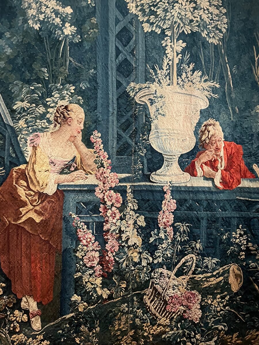 “Revelar lo femenino”, una exposición de moda